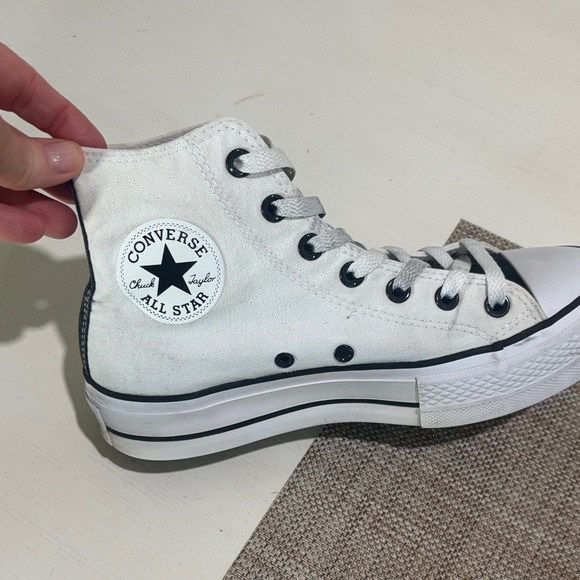 Converse All Star hi-top platform sneakers. Women’s size 7. Excellent condition - Picture 5 of 9